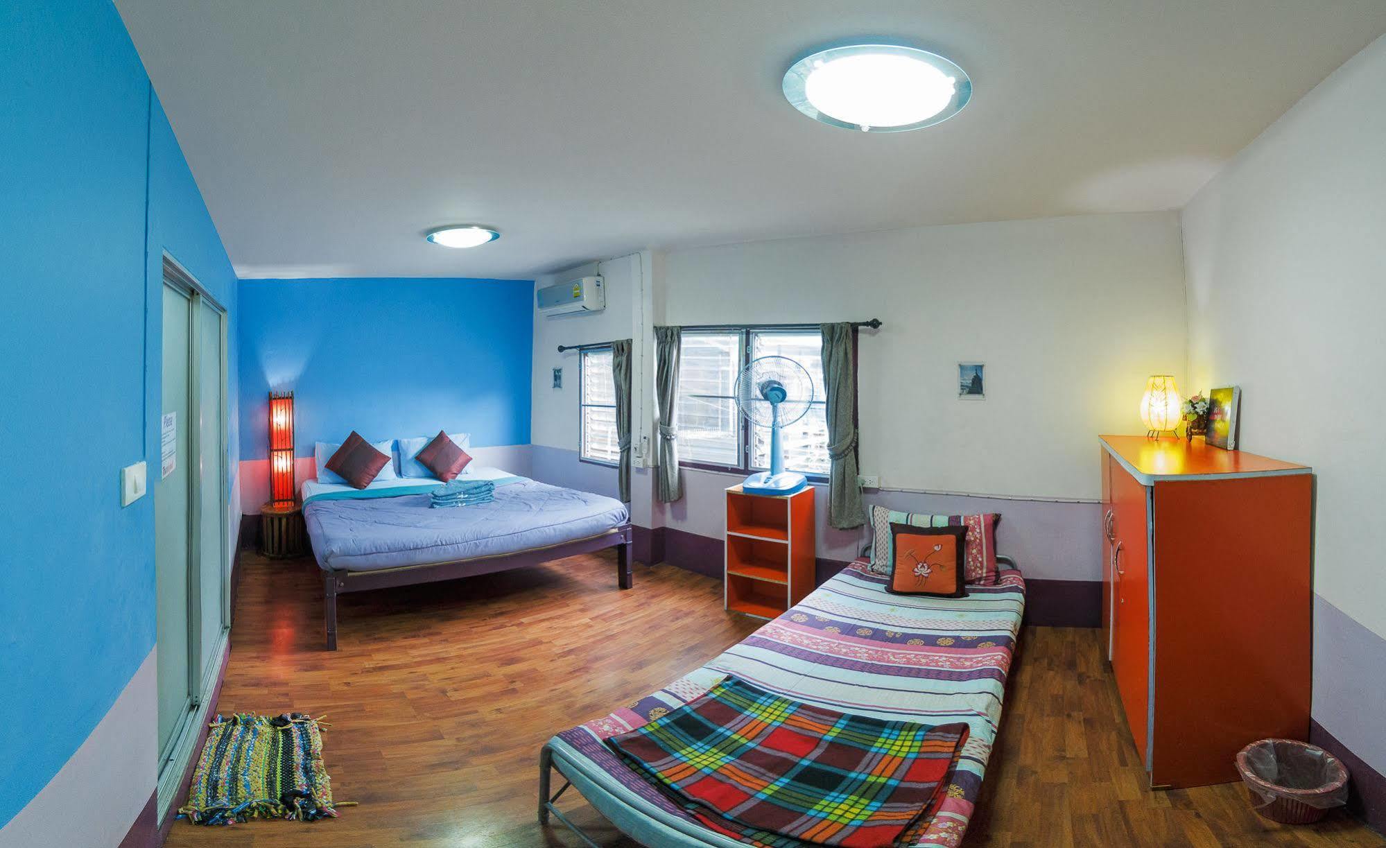 Kikie'S House Hostel Chiang Mai Buitenkant foto